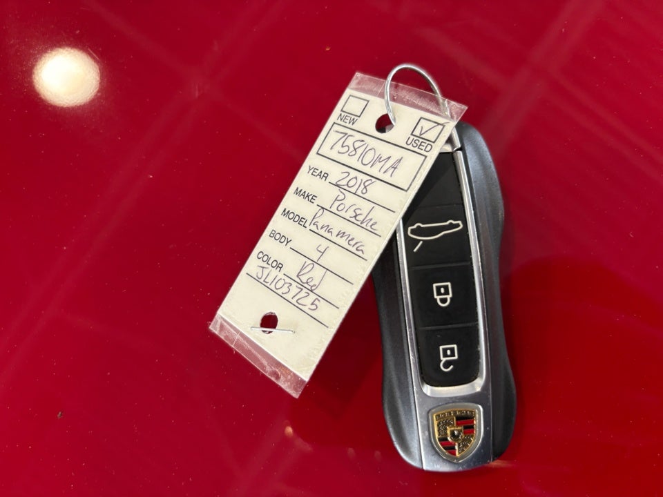2018 Porsche Panamera 4