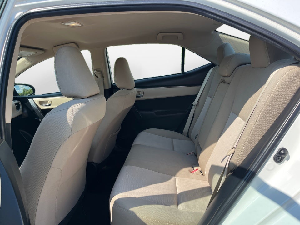 2015 Toyota COROLLA LE