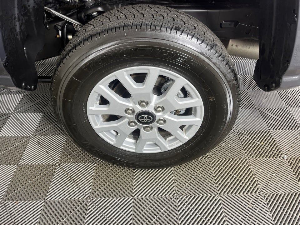 2025 Toyota TACOMA SR5 SR5