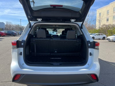 2025 Toyota HIGHLANDER XLE