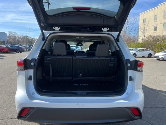 2025 Toyota HIGHLANDER XLE