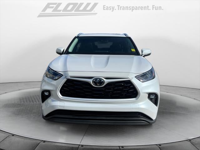 2025 Toyota HIGHLANDER XLE