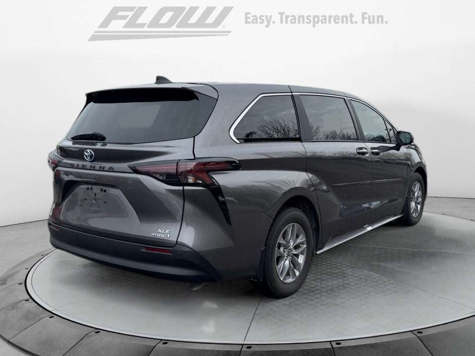 2024 Toyota SIENNA XLE XLE