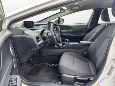 2025 Toyota Prius LE