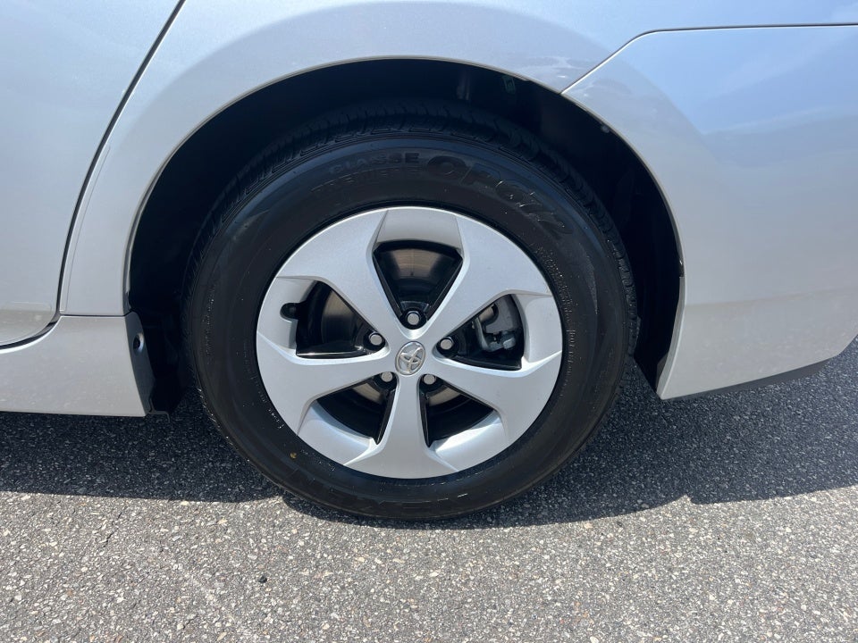 2012 Toyota PRIUS Three
