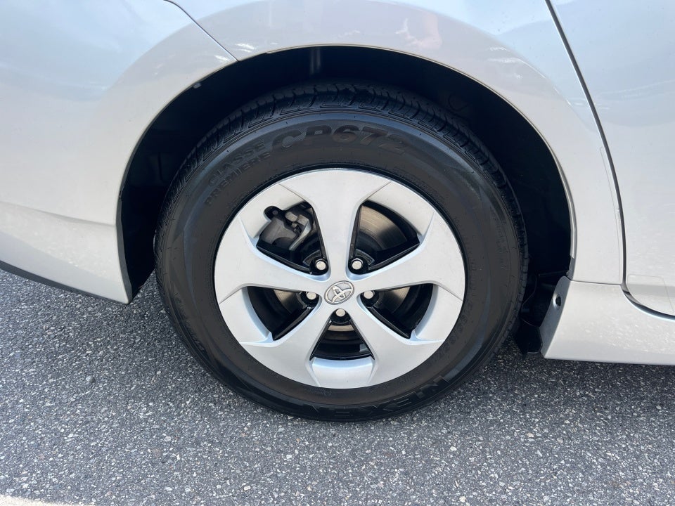 2012 Toyota PRIUS Three