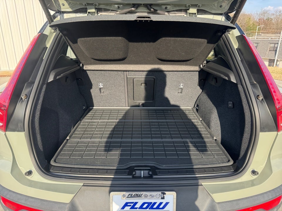 2021 Volvo XC40 Recharge Pure Electric P8