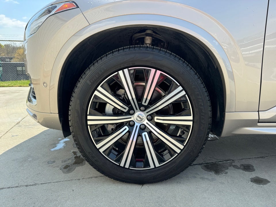 2024 Volvo XC90 B6 Plus Bright Theme 7-Seater