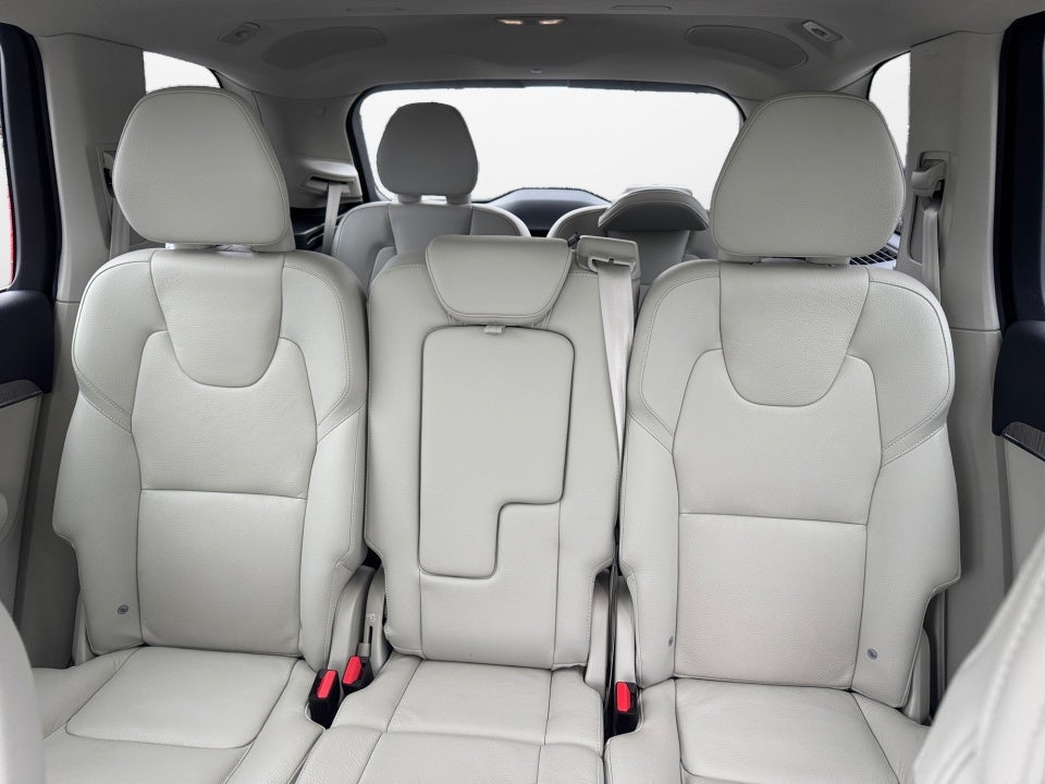2023 Volvo XC90 B5 Plus