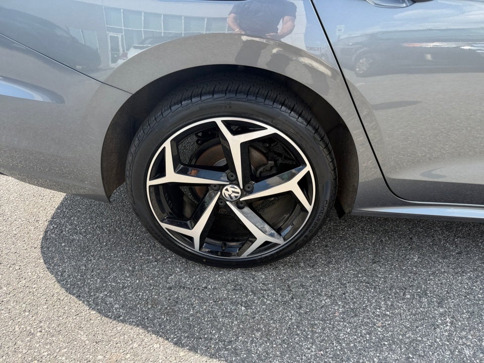 2021 Volkswagen Passat 2.0T R-Line
