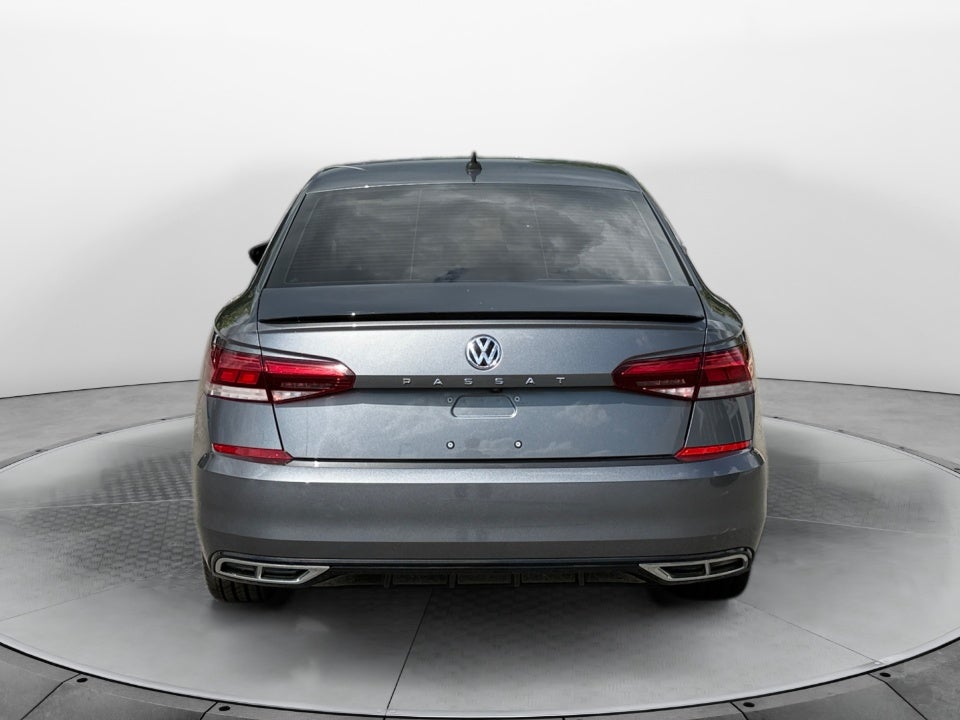 2021 Volkswagen Passat 2.0T R-Line
