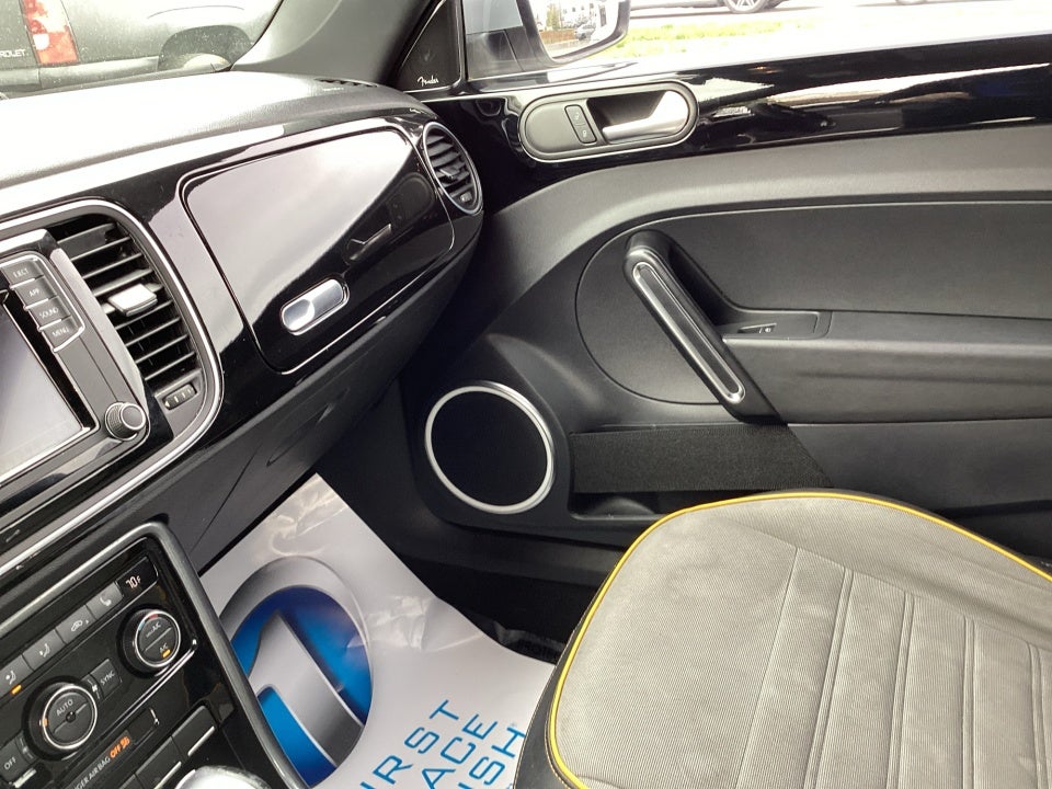 2018 Volkswagen Beetle 2.0T Dune