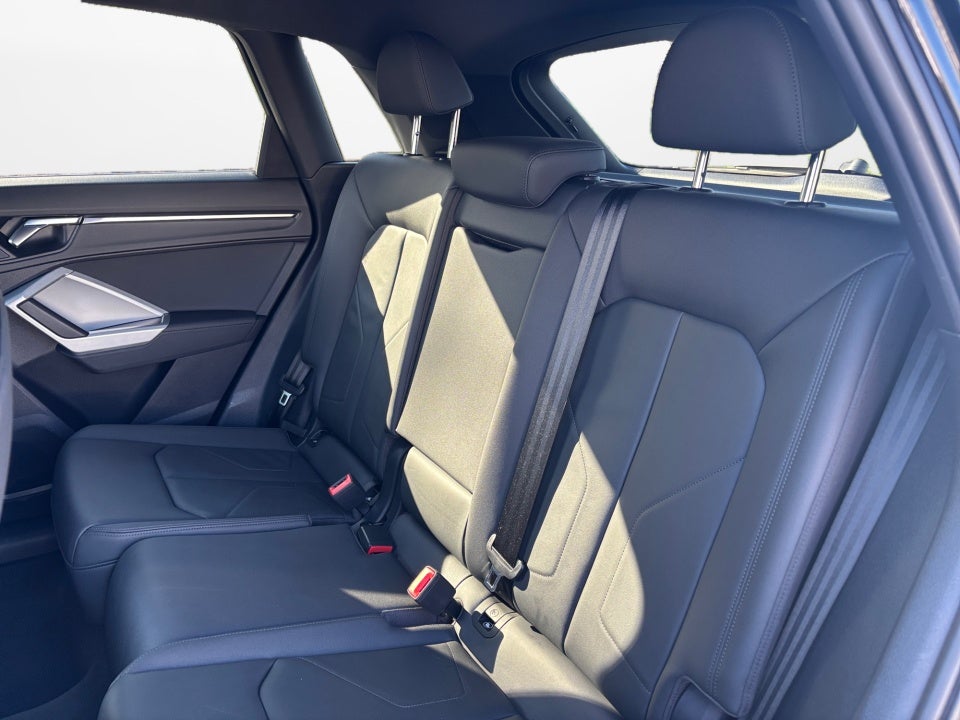 2022 Audi Q3 Premium 45 TFSI S line quattro Tiptronic