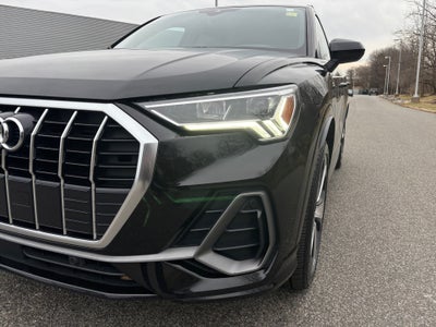 2020 Audi Q3 Premium Plus 45 TFSI S line quattro Tiptronic