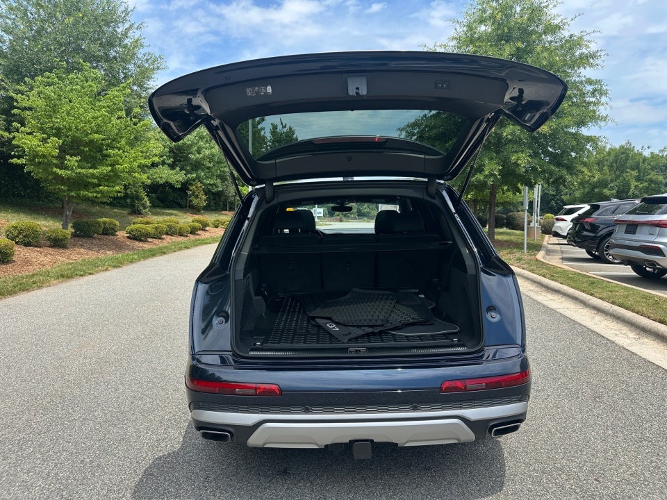 2025 Audi Q7 Premium Plus