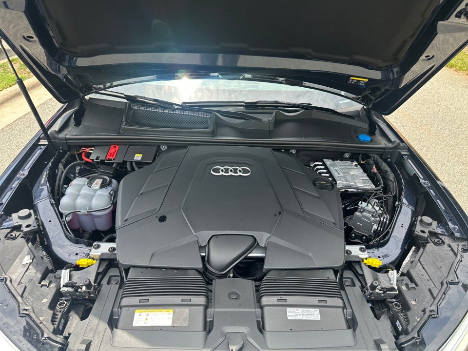 2025 Audi Q7 Premium Plus