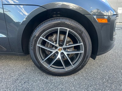2022 Porsche Macan AWD