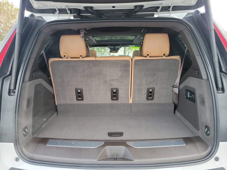 2022 Cadillac Escalade Premium Luxury