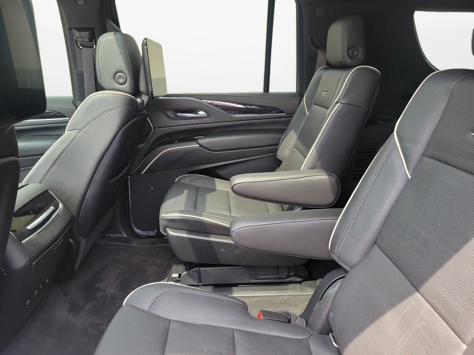 2021 Cadillac Escalade ESV Sport