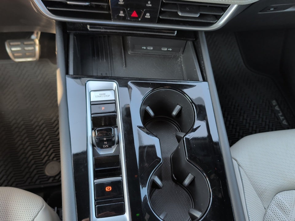 2025 Volkswagen Atlas Cross Sport 2.0T SEL Premium R-Line
