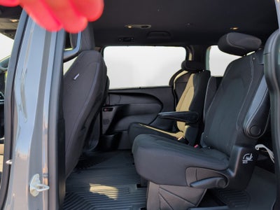 2020 Chrysler Pacifica Touring