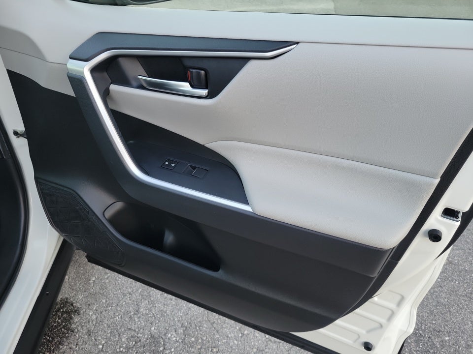2021 Toyota RAV4 Hybrid Hybrid XLE Premium