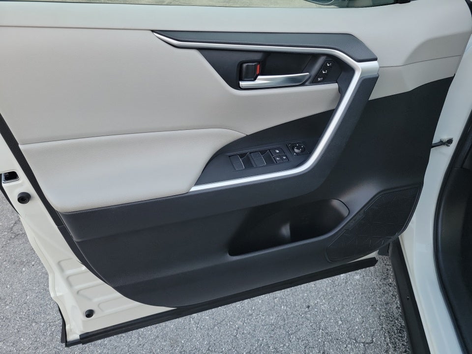 2021 Toyota RAV4 Hybrid Hybrid XLE Premium