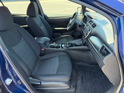 2025 Nissan LEAF SV PLUS