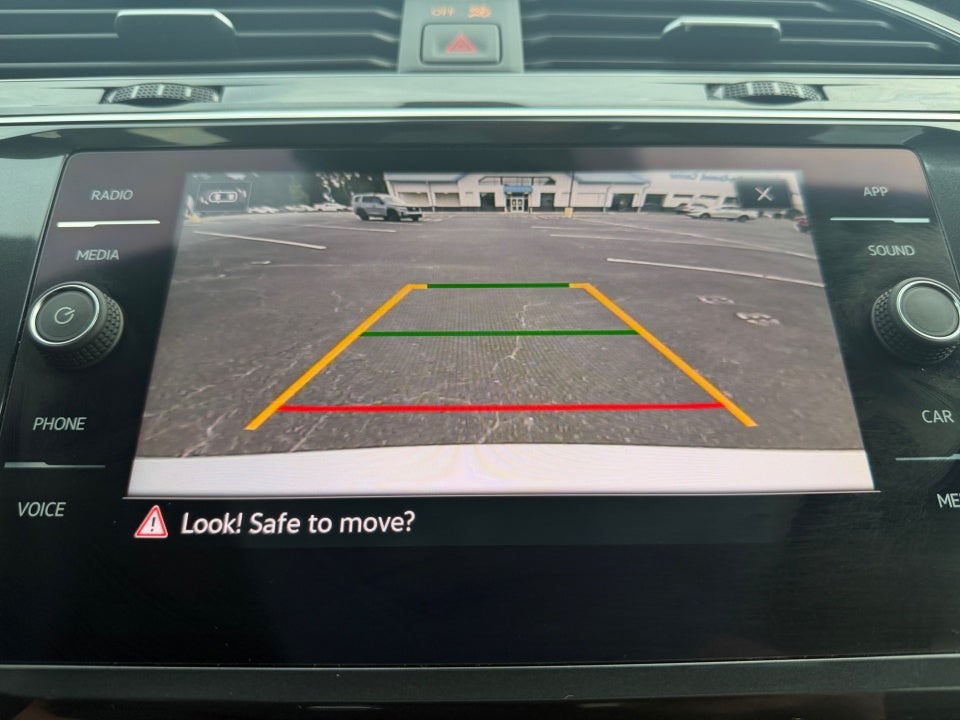2022 Volkswagen Tiguan SE R-Line Black