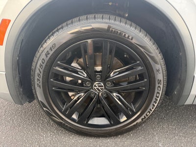 2022 Volkswagen Tiguan SE R-Line Black