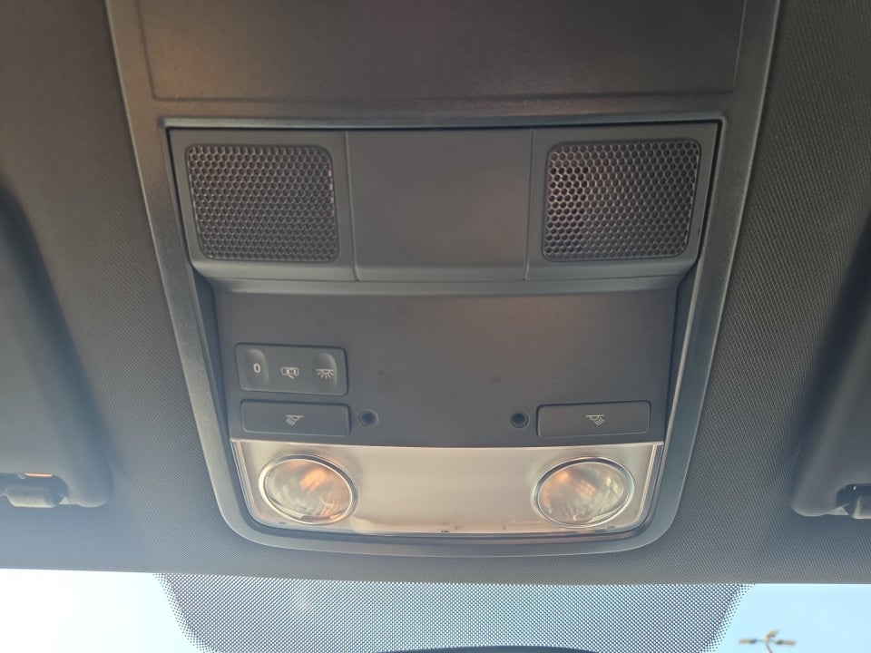 2012 Volkswagen Beetle 2.0T Turbo w/Sound/Nav PZEV