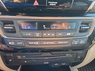 2022 Honda Pilot Touring 7-Passenger