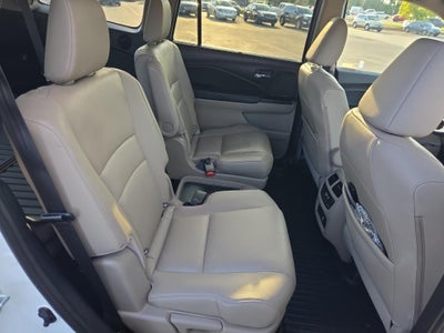2022 Honda Pilot Touring 7-Passenger