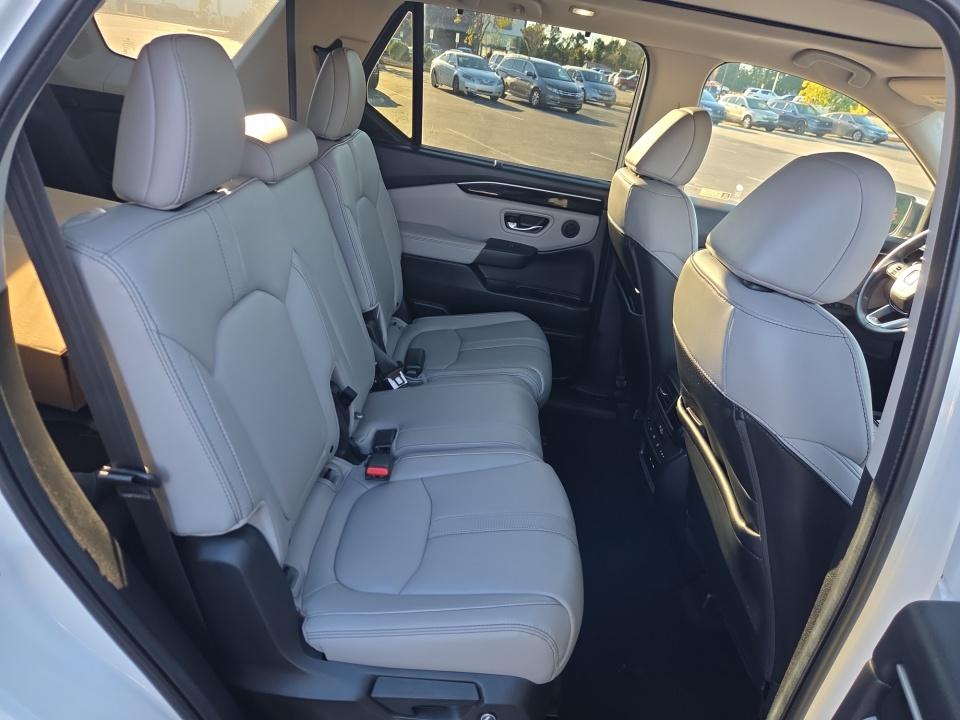 2024 Honda Pilot Touring
