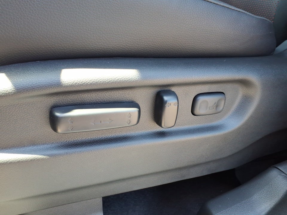 2026 Honda Ridgeline Black Edition Two-Tone