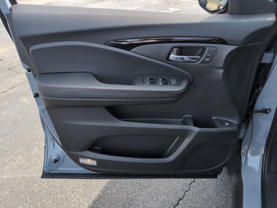 2026 Honda Ridgeline Black Edition Two-Tone