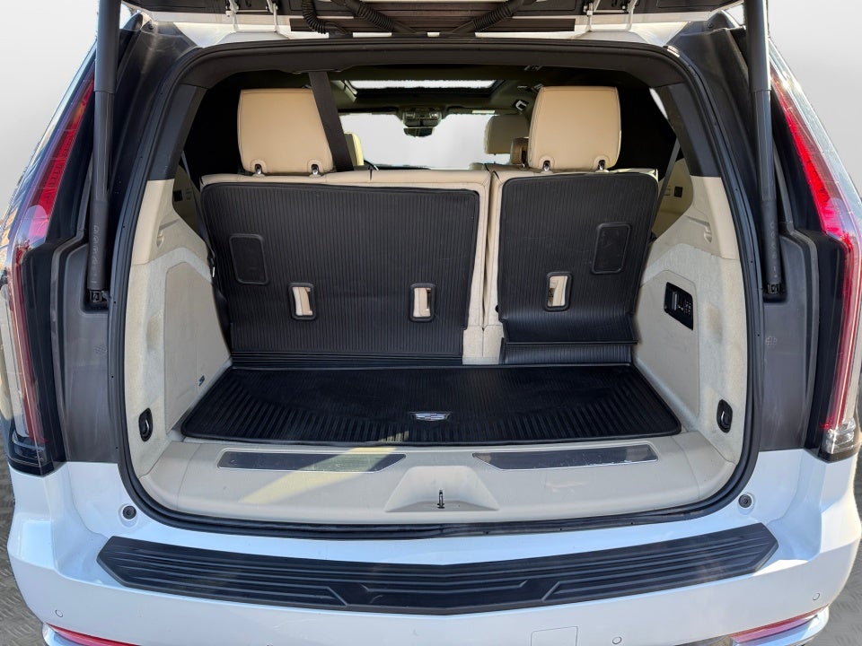 2023 Cadillac Escalade 4WD Premium Luxury