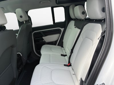 2025 Land Rover Defender 110 P400 S