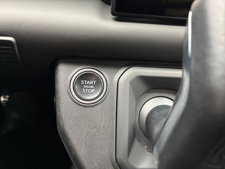 2023 Land Rover Defender 110 V8