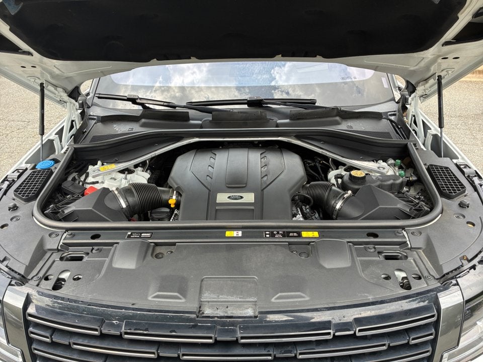 2022 Land Rover New Range Rover SE