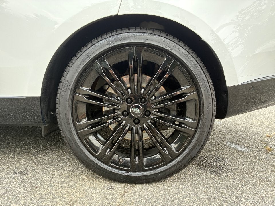 2022 Land Rover New Range Rover SE