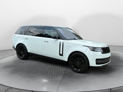 2022 Land Rover New Range Rover SE