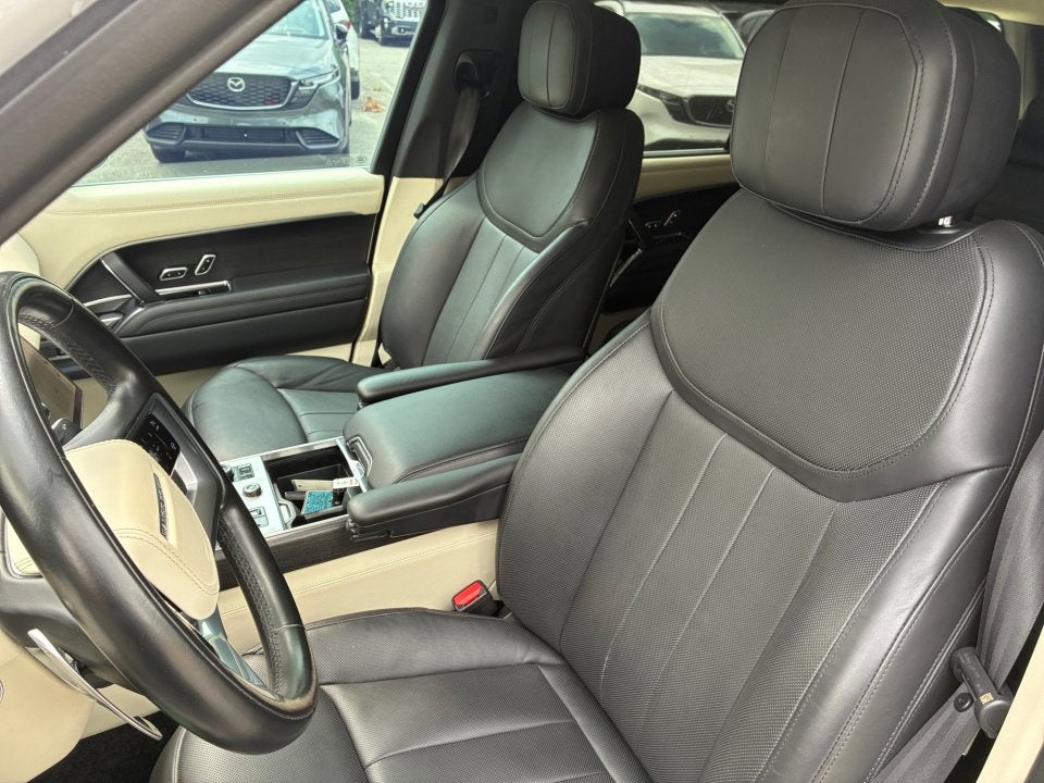 2022 Land Rover New Range Rover SE