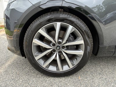 2025 Land Rover Discovery P360 Dynamic SE