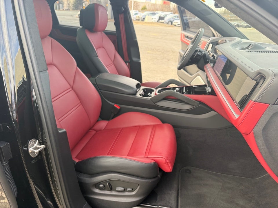 2024 Porsche Cayenne Coupe Base