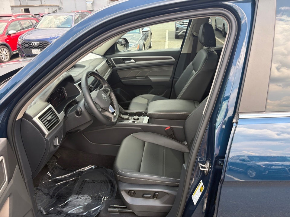 2022 Volkswagen Atlas 2.0T SE w/Technology