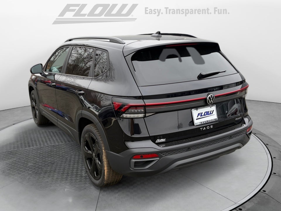 2026 Volkswagen Taos SE Black