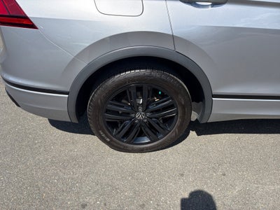 2022 Volkswagen Tiguan 2.0T SE R-Line Black
