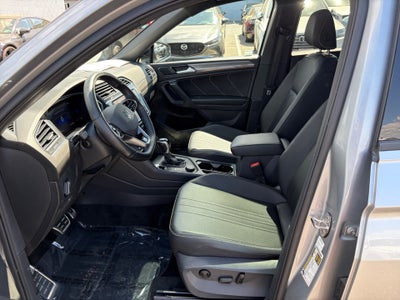 2022 Volkswagen Tiguan 2.0T SE R-Line Black