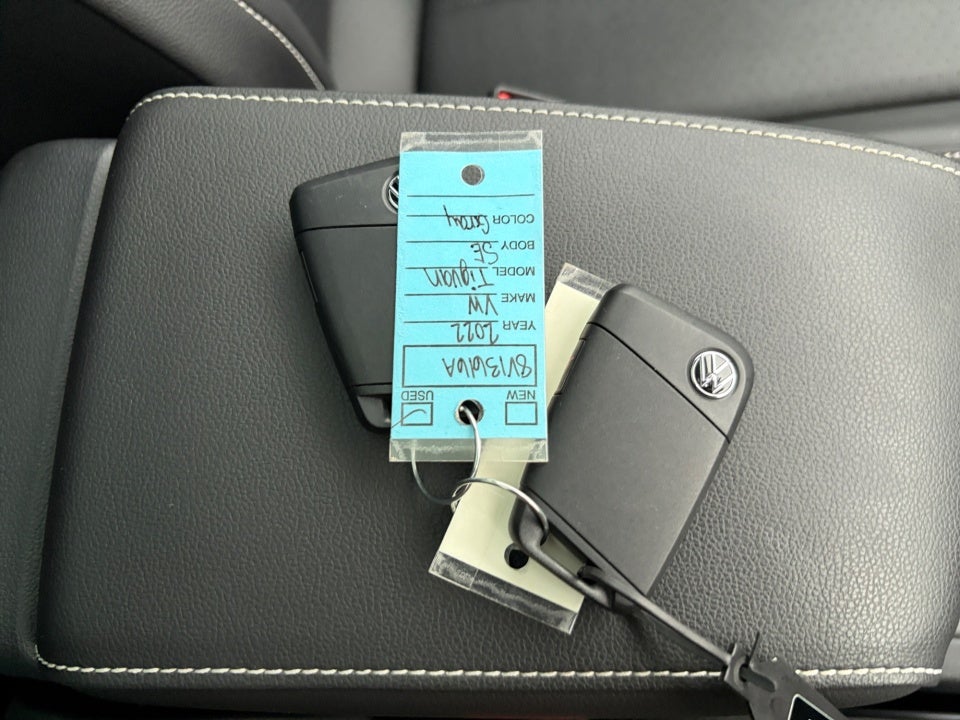 2022 Volkswagen Tiguan 2.0T SE R-Line Black